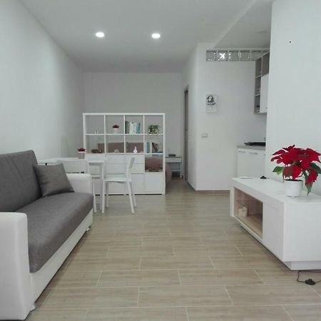Al Centro Di Cagliari Apartment Ngoại thất bức ảnh